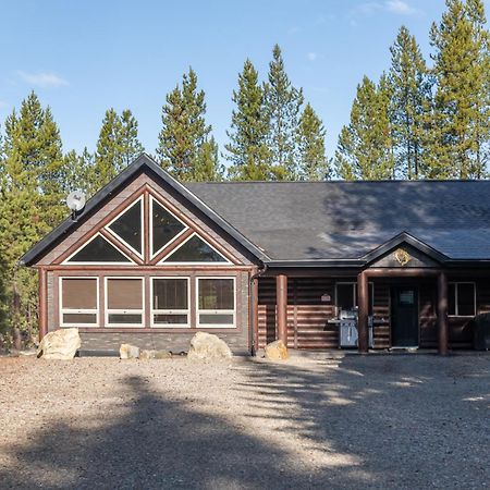 Villa Wolf Den Valemount Exterior foto